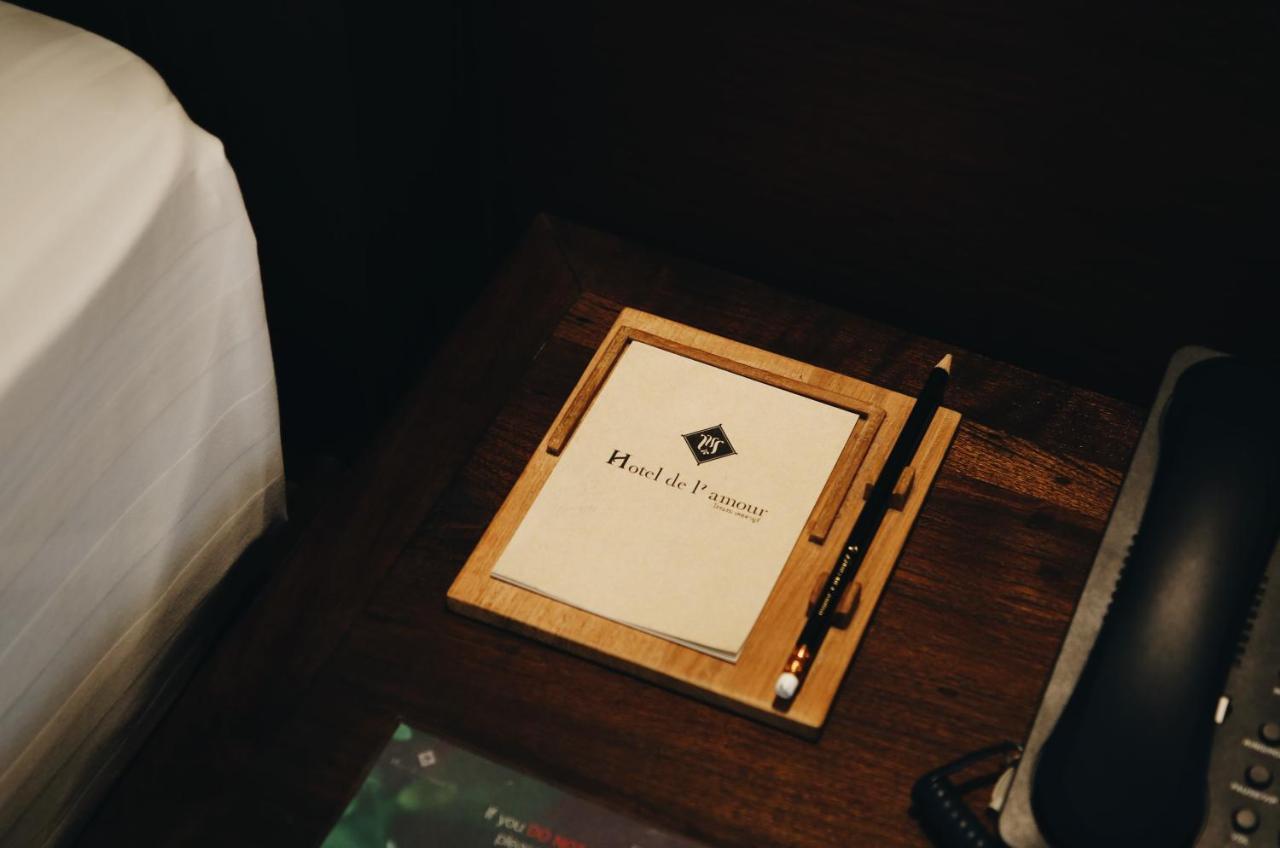 Hotel De L'Amour Sha Plus Prakhon Chai Ngoại thất bức ảnh