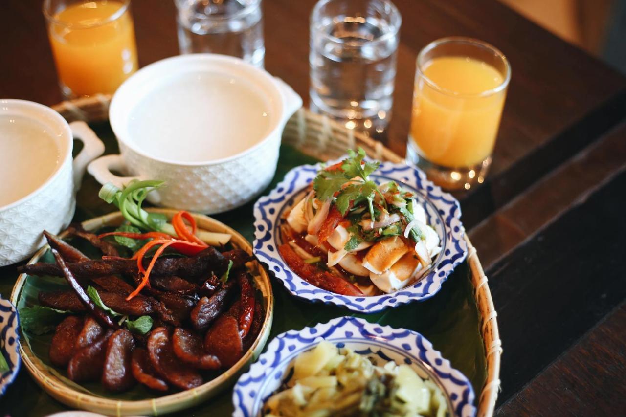 Hotel De L'Amour Sha Plus Prakhon Chai Ngoại thất bức ảnh