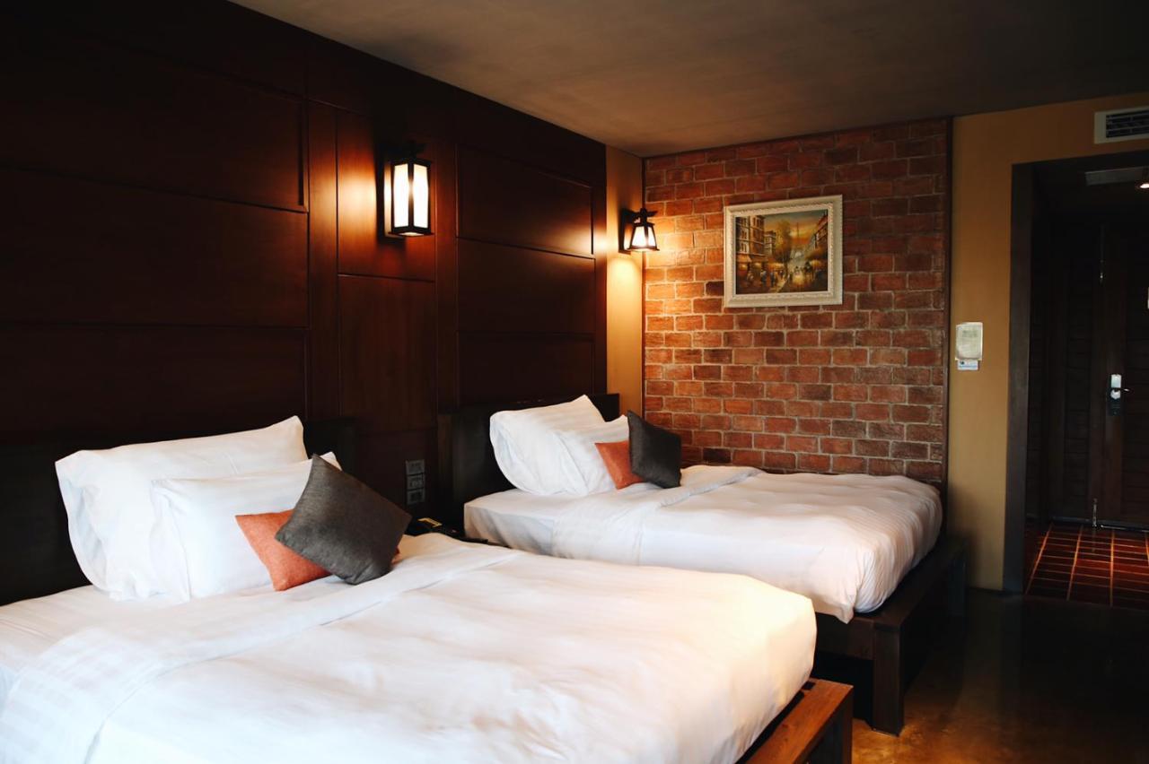 Hotel De L'Amour Sha Plus Prakhon Chai Ngoại thất bức ảnh