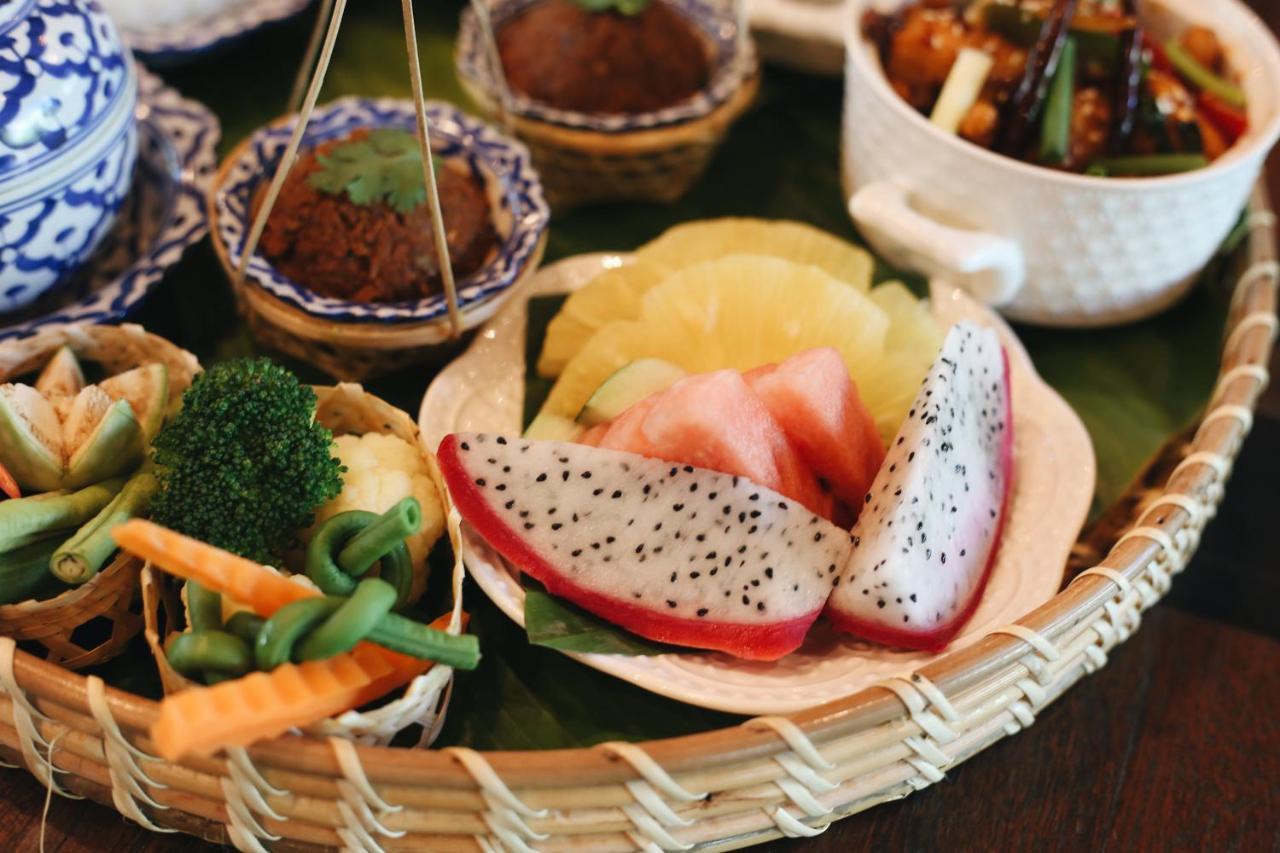 Hotel De L'Amour Sha Plus Prakhon Chai Ngoại thất bức ảnh