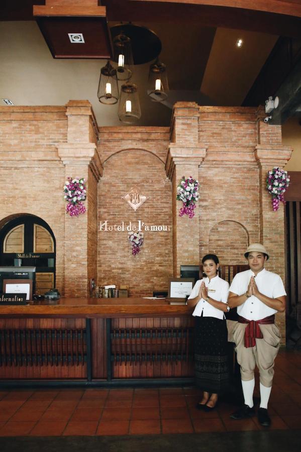 Hotel De L'Amour Sha Plus Prakhon Chai Ngoại thất bức ảnh